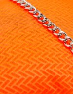 Bolso neón con asa de cadena - Imagen 3